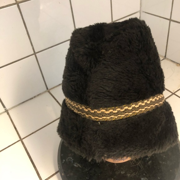 Vintage size large men’s faux fur fedora with Braided Trim and ear flaps- used - Picture 2 of 9